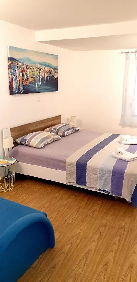 Apartments Zala Matusan Supetarska Draga