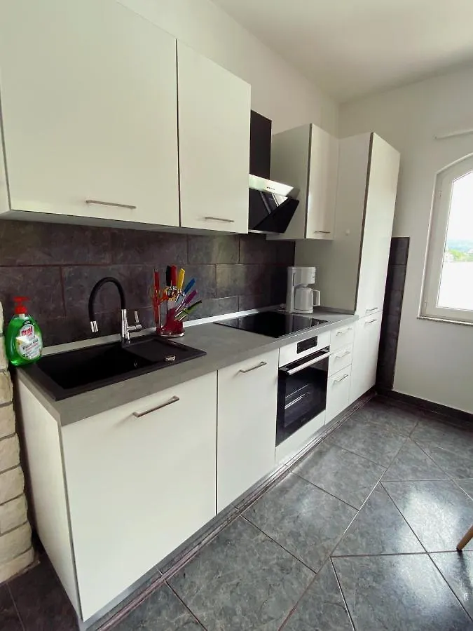 Apartments Zala Matusan Supetarska Draga