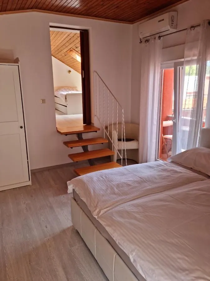 Apartments Zala Matusan Supetarska Draga