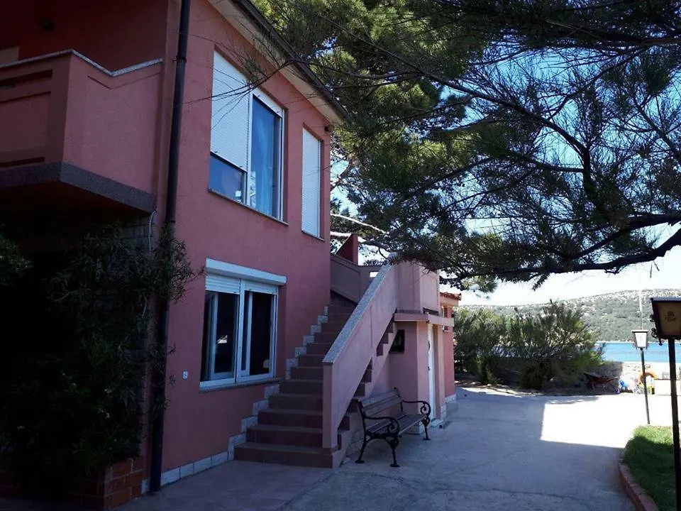 Apartments Zala Matusan Supetarska Draga Croatia