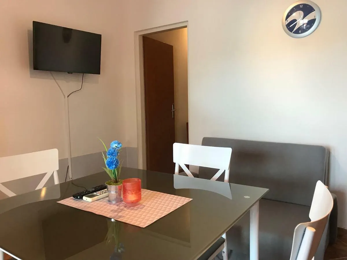 Apartments Zala Matusan Supetarska Draga Hırvatistan