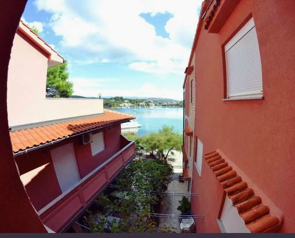 Apartments Zala Matusan Supetarska Draga
